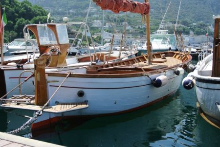 Gozzo Aprea - Voile et moteur a